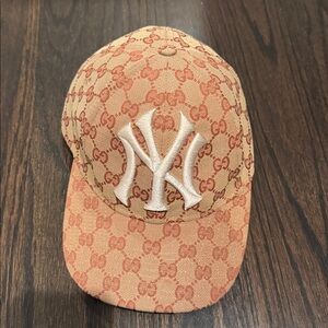 Gucci Tan and Brown New York Yankees Baseball Hat
